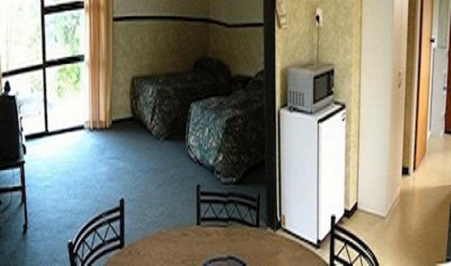 Opononi Hotel Bagian luar foto