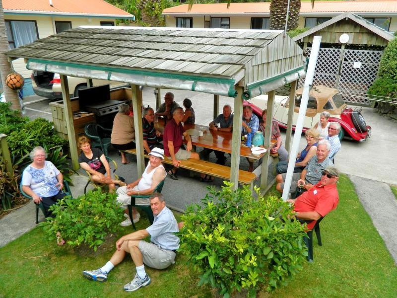 Opononi Hotel Bagian luar foto